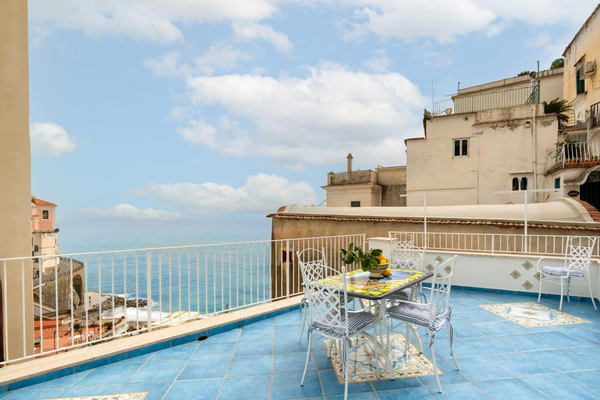 Serhouse Atrani Exterior photo